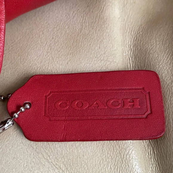 Authentic Coach RED Leather Turnlock Daypack Backpack Bag Nickel Hardware - Picture 16 of 16